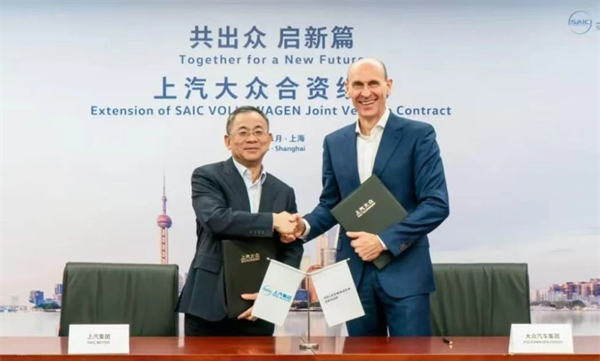 汽车强国路上，步履不停的上汽