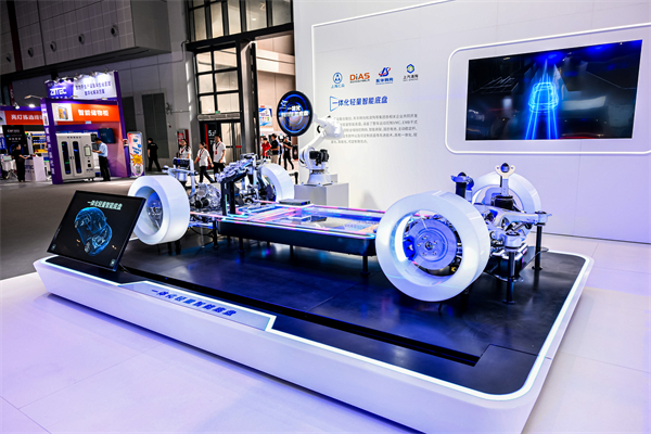 上汽“业绩+技术+改革”三箭齐发 突破领跑智电时代