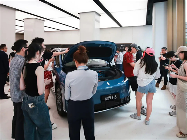 9月重夺销冠，上汽给行业上了一门“改革课”