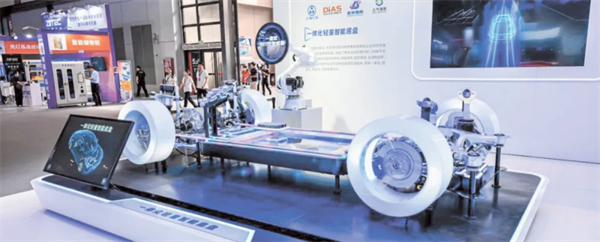 刚过去的一个月 上汽启幕了一场声势浩大的产品和技术的密集发布