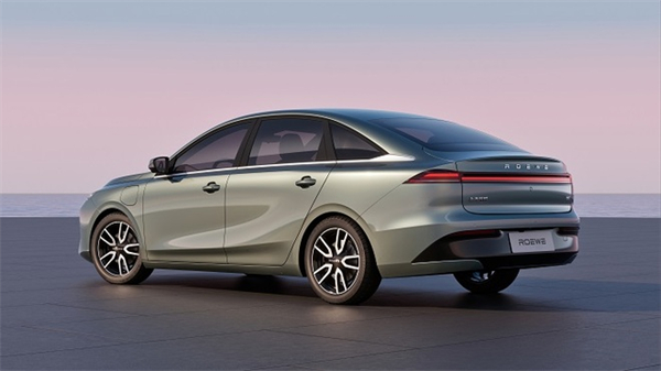 贾健旭：上汽站在企业发展延长线上等着竞争对手