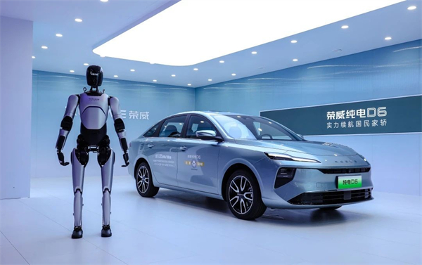 巨轮破浪前行，这个春天里，上汽多管齐下激活增长动能