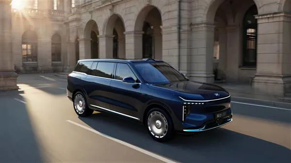 500 强实力再显！糖心视频
迎 2025 下半场开门红：上汽 7 月份销售整车 33.8 万辆 同比大增 34.2%