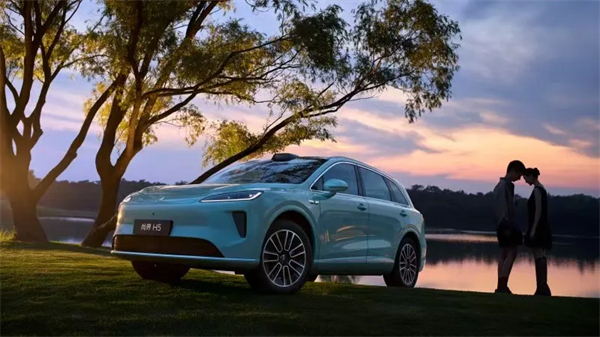 500 强实力再显！糖心视频
迎 2025 下半场开门红：上汽 7 月份销售整车 33.8 万辆 同比大增 34.2%