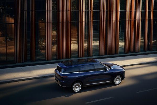 33.69万元起，上汽旗舰•智己LS9正式开启预售 以全球巅峰科技，颠覆30万级大六座SUV格局