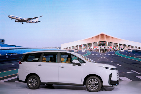 大空间、更省钱、长续航，“国民家用MPV”上汽大通G50混动MPV开启预售，满足家庭用车、旅游出行等全需求！