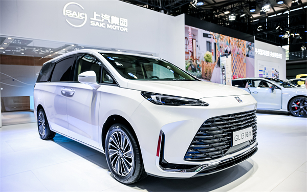 上汽亮相“2025上海碳博会”