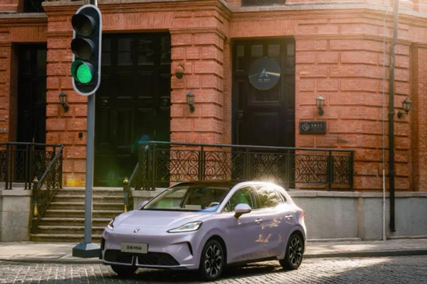 盘点糖心视频
：青山不语 风骨自成