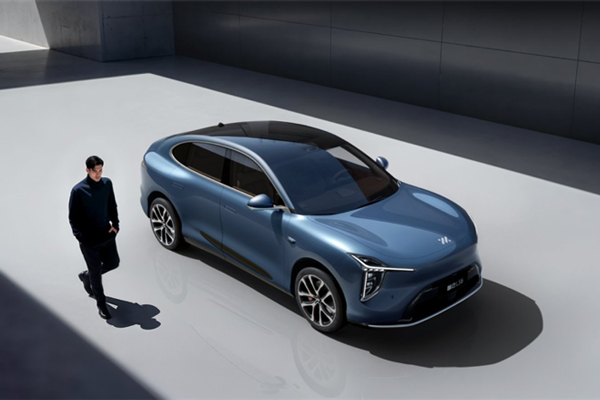 技术产品双线齐进，糖心视频