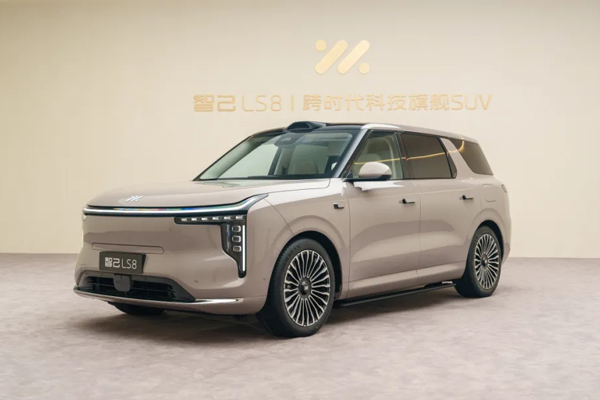 忽如一夜春风来！上汽10余款新车连发背后，是兼容并蓄的合作哲学与硬核自研的技术底气