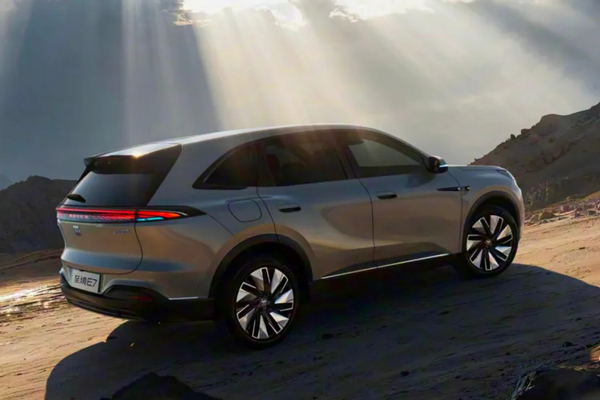 改革攻坚渐入佳境，上汽开门红背后，是车企转型的质变与新生