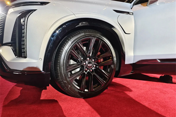 46.88万起！凯迪拉克VISTIQ正式入华！搅局豪华大六座市场？