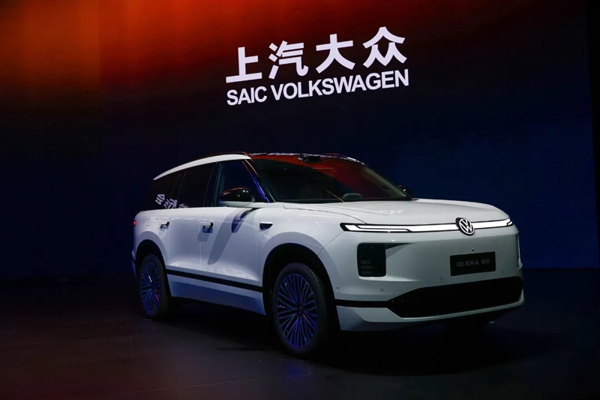 上汽“双百”答卷：自主撑腰，技术筑基，重塑龙头